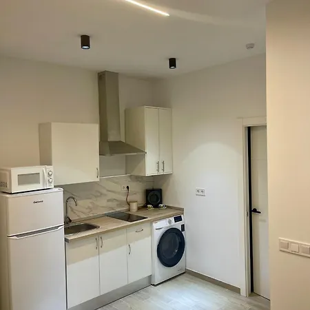 Apartment Mellis - Maria Zambrano Train Station & Bus Malaga